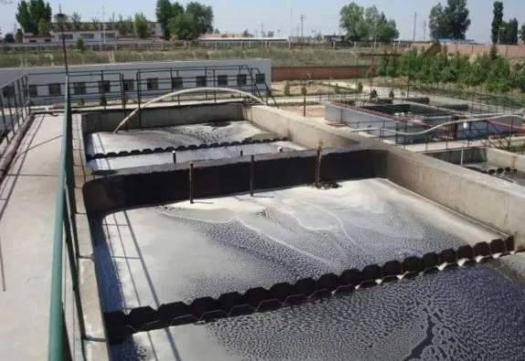 無(wú)錫田鑫化工分享酸化池、厭氧池、缺氧池、好氧池的優(yōu)缺點(diǎn)分析